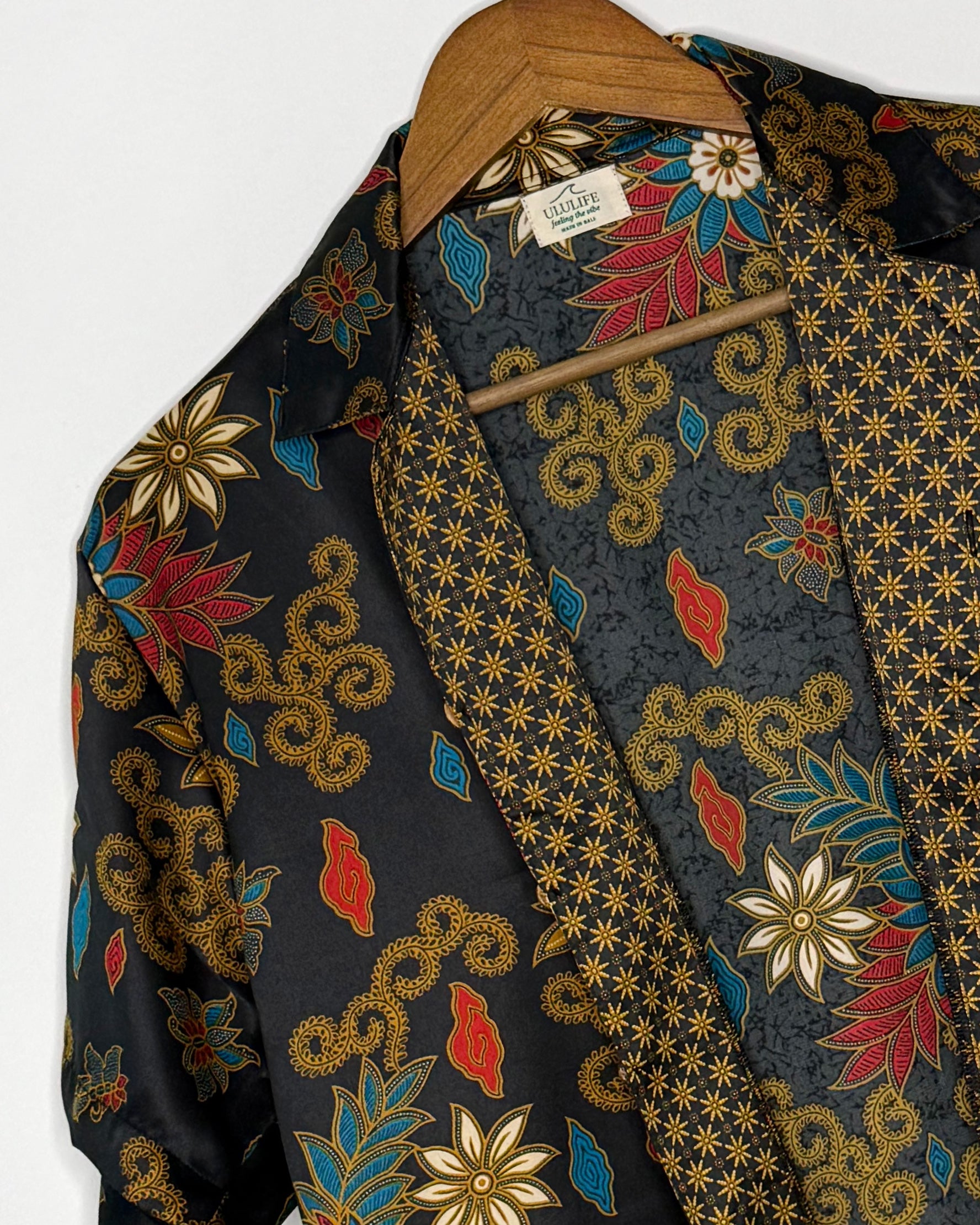 Batik Shirt Short Sleeve_Black Flower