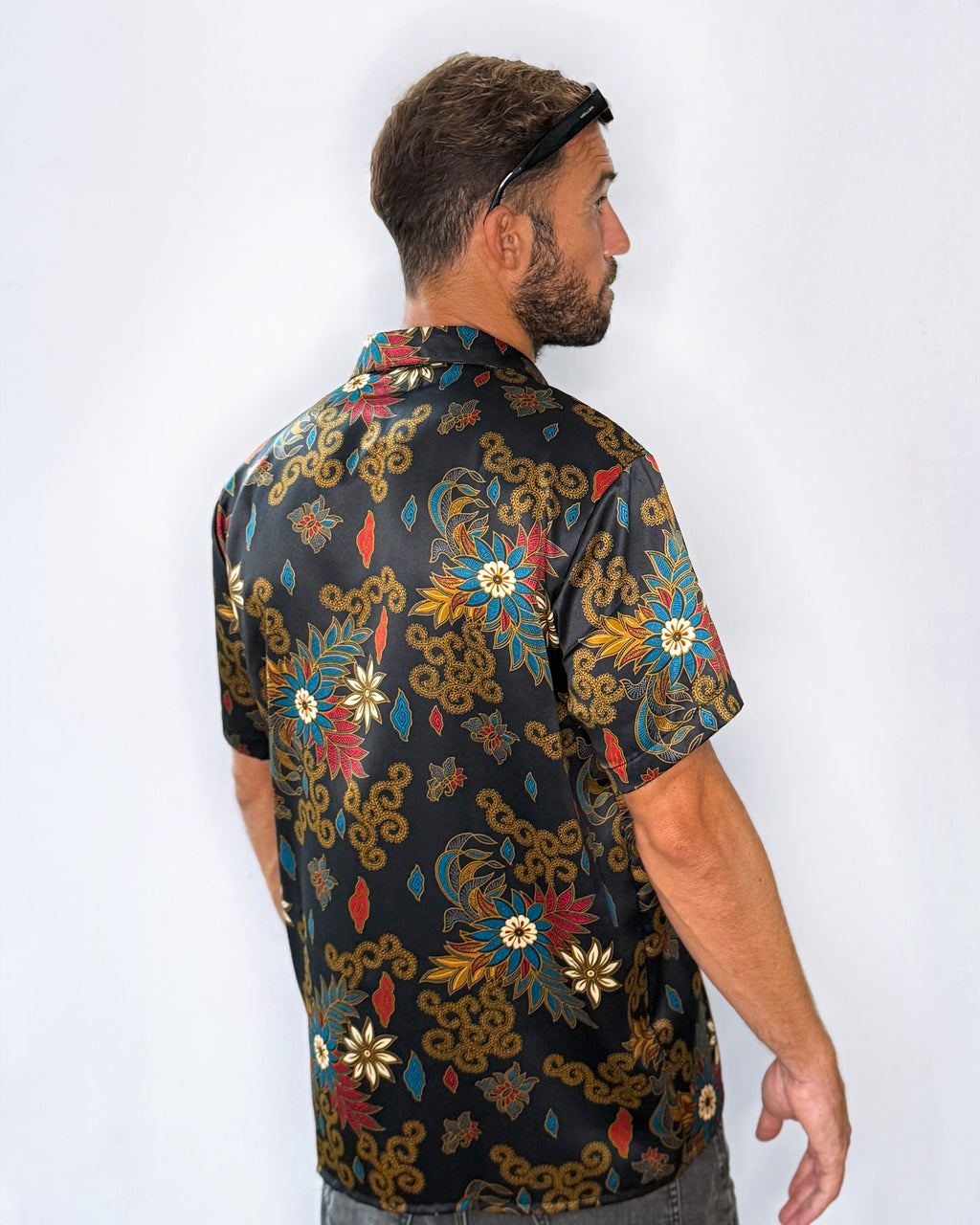 Batik Shirt Short Sleeve_Black Flower