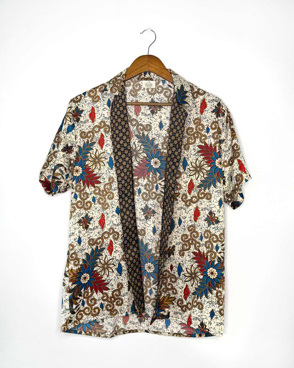 Batik Shirt Short Sleeve White Flower