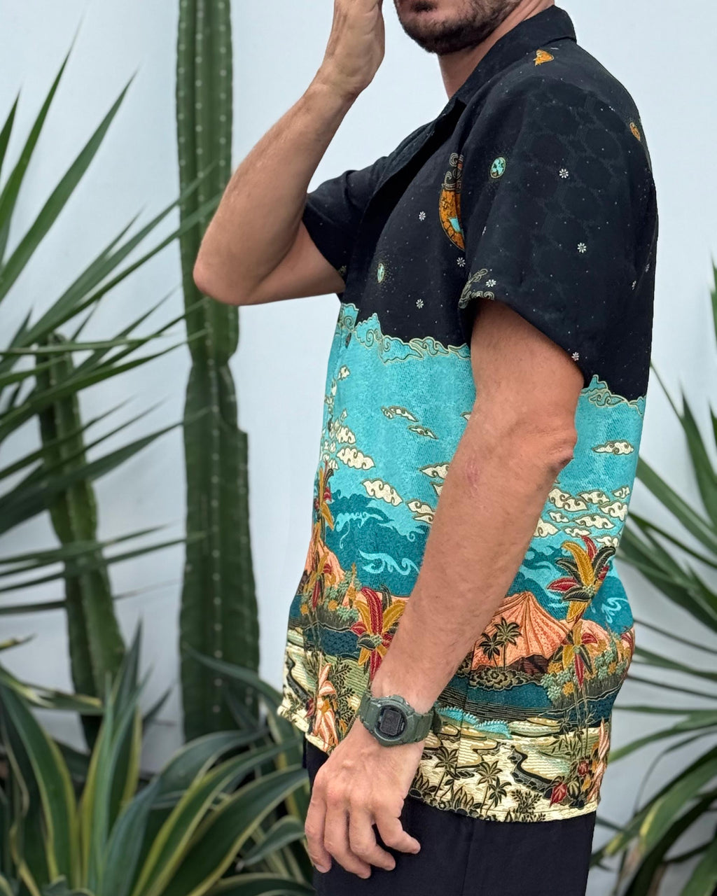 Batik Shirt Short Sleeve - Green Beach Model